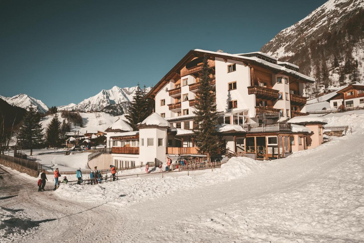 Familienhotel Replerhof Mit Kinderbetreuung Prägraten Eksteriør billede